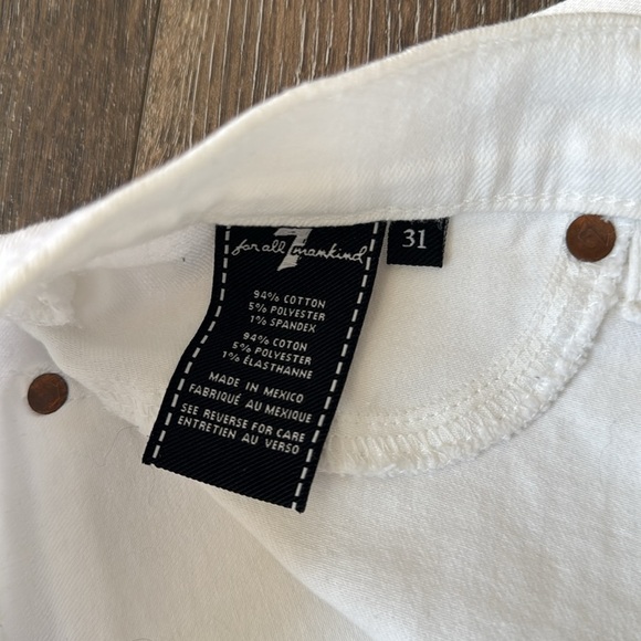 7 For All Mankind Jeans.  White.  Women’s size 31. - Picture 4 of 8